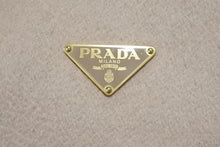 Load image into Gallery viewer, 極美品 PRADA プラダ ジャケット ダブルウール キャバンジャケット サイズ38 22aw RN98339 ゴールド金具 中古 54597