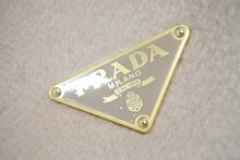 Load image into Gallery viewer, 極美品 PRADA プラダ ジャケット ダブルウール キャバンジャケット サイズ38 22aw RN98339 ゴールド金具 中古 54597