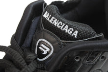 Load image into Gallery viewer, 極美品 BALENCIAGA バレンシアガ スニーカー RUNNER ランナー ユーズド加工 656065 W3RA1 1000 ブラック サイズ39 中古 54605