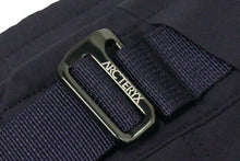 画像をギャラリービューアに読み込む, ARC&#39;TERYX アークテリクス ショートパンツ 膝丈 サイズ30 ナイロン ネイビー シルバー金具 メンズ 美品 中古 54611 