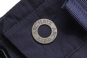 ARC'TERYX アークテリクス ショートパンツ 膝丈 サイズ30 ナイロン ネイビー シルバー金具 メンズ 美品 中古 54611 