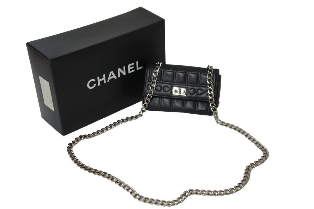CHANEL シャネル 2.55チョコバーチェーンミニショルダーバッグ ラムスキン 6番台 ブラック シルバー金具 美品 中古 54822