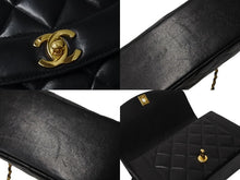 Load image into Gallery viewer, 極美品 CHANEL シャネル ショルダーバッグ ダイアナ マトラッセ 22cm 4番台 ラムスキン ブラック ゴールド金具 中古 54825