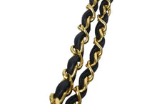 Load image into Gallery viewer, CHANEL シャネル マトラッセ 25 ショルダーバッグ ダブルフラップ 3番台 ラムスキン ブラック ゴールド 美品 中古 54827