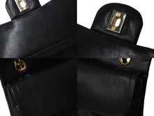 Load image into Gallery viewer, CHANEL シャネル マトラッセ 25 ショルダーバッグ ダブルフラップ 3番台 ラムスキン ブラック ゴールド 美品 中古 54827