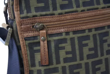 Load image into Gallery viewer, FENDI フェンディ ショルダーバッグ 7VA152 ズッカ柄 ブラウン キャンバス ゴールド金具 美品 中古 54833