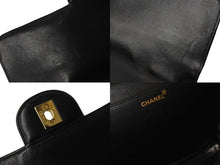 Load image into Gallery viewer, CHANEL シャネル ショルダーバッグ マトラッセ30 ダブルフェイス チェーンショルダー 4番台 ブラック ラムスキン 美品 中古 54844