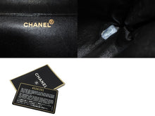 Load image into Gallery viewer, CHANEL シャネル ショルダーバッグ マトラッセ30 ダブルフェイス チェーンショルダー 4番台 ブラック ラムスキン 美品 中古 54844