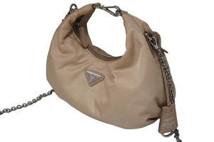 極美品 PRADA プラダショルダーバッグ Re Edition 2006 2WAY 三角ロゴ カメオベージュ ナイロン 1BH172 シルバー金具 中古 54859 