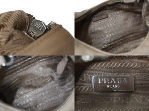 極美品 PRADA プラダショルダーバッグ Re Edition 2006 2WAY 三角ロゴ カメオベージュ ナイロン 1BH172 シルバー金具 中古 54859 
