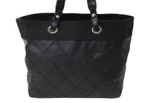 Load image into Gallery viewer, CHANEL シャネル パリビアリッツ トートバッグMM ココマーク A34209 コーティングキャンバス レザー シルバー金具 美品 中古 54920