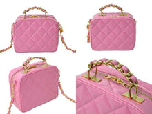 Load image into Gallery viewer, クラウディア期 CHANEL シャネル マトラッセ バニティバッグ 2WAY チェーン ショルダーバッグ パテント 美品 中古 54944