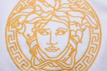 画像をギャラリービューアに読み込む, VERSACE ヴェルサーチ スウェット トレーナー メデューサロゴ A89567S A230902 サイズ36 ホワイト イエロー 美品 中古 54948 