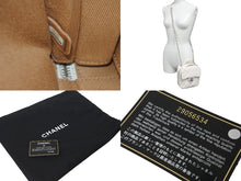 Load image into Gallery viewer, CHANEL シャネル マトラッセ チェーンショルダーバッグ スクエア ホワイト ココマーク 29番台 レザー シルバー金具 美品 中古 54988