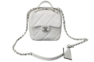 CHANEL シャネル マトラッセ チェーンショルダーバッグ スクエア ホワイト ココマーク 29番台 レザー シルバー金具 美品 中古 54988