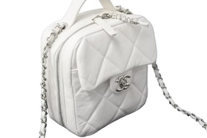 CHANEL シャネル マトラッセ チェーンショルダーバッグ スクエア ホワイト ココマーク 29番台 レザー シルバー金具 美品 中古 54988