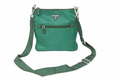 PRADA プラダ ショルダーバッグ BT0716 グリーン 斜め掛け ナイロン シルバー金具 美品 中古 55087