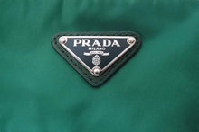 画像をギャラリービューアに読み込む, PRADA プラダショルダーバッグ BT0716 グリーン 斜め掛け ナイロン シルバー金具 美品 中古 55087 