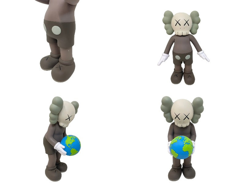 Clean Slate gray figure by Kaws from 2018 - Dope! Gallery