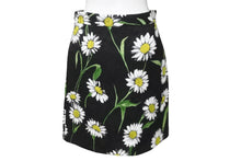 Load image into Gallery viewer, 極美品 DOLCE&amp;GABBANA ドルチェアンドガッバーナ ひまわり柄 スカート ブラック 花柄 ボトムス L52113 サイズ11/12 中古 55132