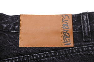 VETEMENTS ヴェトモン デニムパンツ フロントロゴプリント スキニーデニム 20AW 14038 WAH21PA135 シルバー金具 美品 中古 55196 
