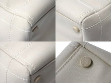 Load image into Gallery viewer, CHANEL シャネル ハンドバッグ チョコバー ココマーク キャンバス レザー ベージュ シルバー金具 8番台 2003年 美品 中古 55234