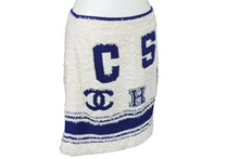 Load image into Gallery viewer, 極美品 CHANEL シャネル スカート ココマーク ニットスカート P61005K46380 サイズ34 ホワイト ブルー 中古 55298