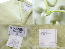 Load image into Gallery viewer, 極美品 CHANEL シャネル ツイードセットアップ ココマークボタン ラメ グリーン P05174V04072 サイズ38 中古 55303