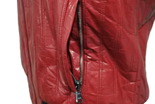 Load image into Gallery viewer, CHANEL シャネル ベスト リバーシブル スポーツライン ココマーク 09A ブラック レッド サイズ38 P36617W04354 美品 中古 55313