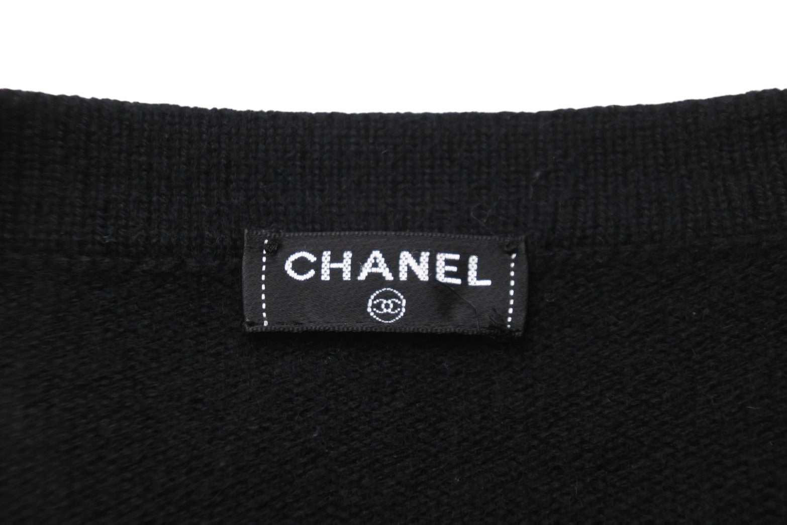 CHANEL シャネル カーディガン ココマークボタン P42011W04956 CHANEL シャネル カーディガン ココマークボタン P42011W04956