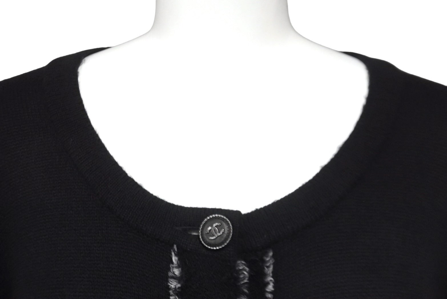 CHANEL シャネル カーディガン ココマークボタン P42011W04956
