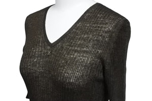 極美品 CHANEL シャネル ココマーク ニット カットソー 99P カーキ Vネック 半袖 ロゴ P12593V00565 トップス サイズ40 中古 55323