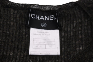 極美品 CHANEL シャネル ココマーク ニット カットソー 99P カーキ Vネック 半袖 ロゴ P12593V00565 トップス サイズ40 中古 55323