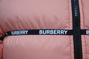 新品未使用品 BURBERRY バーバリー コート ダウンジャケット キッズ 4500576878 ナイロン ポリエステル サイズ6Y ピンク 中古 55332 