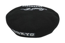 Load image into Gallery viewer, LOUIS VUITTON ルイヴィトン FRAGMENT フラグメント パリストーキョーワッペンベレー帽 M73748 17SS ブラック 美品 中古 55365