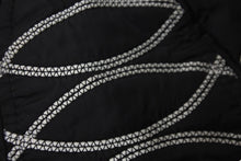 Load image into Gallery viewer, CHANEL シャネル スポーツライン キャップ 帽子 ココマーク ブラック ホワイト ドレイク M ナイロン 美品 中古 55408