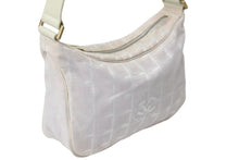 Load image into Gallery viewer, CHANEL シャネル ハンドバッグ ニュートラベルライン ココマーク 8番台 ピンク ナイロン ゴールド金具 良品 中古 55411