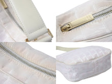 Load image into Gallery viewer, CHANEL シャネル ハンドバッグ ニュートラベルライン ココマーク 8番台 ピンク ナイロン ゴールド金具 良品 中古 55411
