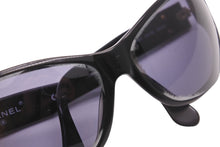 Load image into Gallery viewer, CHANEL シャネル サングラス アイウェア ココマーク ブラック 04155 美品 中古 55415