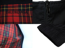 Load image into Gallery viewer, BALENCIAGA バレンシアガ ブルゾン ジップアップジャケット チェック柄 サイズ48 533918 TBM14 美品 中古 55424