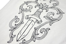 Load image into Gallery viewer, CHROME HEARTS クロムハーツ 半袖 Ｔシャツ マックスフィールドダガーバックプリントサイズ S ホワイト 良品 中古 55427