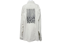 Load image into Gallery viewer, 極美品 BALENCIAGA バレンシアガ 21AW バーコードロゴ オーバーサイズ 長袖シャツ グレー 662982 サイズ38 中古 55433