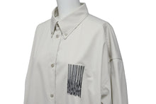 Load image into Gallery viewer, 極美品 BALENCIAGA バレンシアガ 21AW バーコードロゴ オーバーサイズ 長袖シャツ グレー 662982 サイズ38 中古 55433