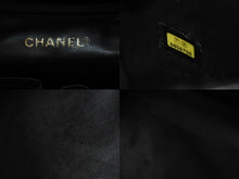 Load image into Gallery viewer, CHANEL シャネル ハンドバッグ 縦長バニティバック ココマーク キャビアスキン 6番台 ブラック ゴールド金具 美品 中古 55455