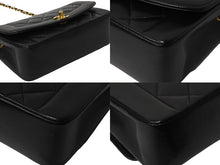 Load image into Gallery viewer, 極美品 CHANEL シャネル チェーンショルダーバッグ ダイアナマトラッセ 22cm 3番台 ブラック ゴールド金具 中古 55472