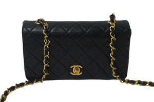 CHANEL シャネル マトラッセ フルフラップ チェーン ショルダーバッグ 1番台 ブラック ラムスキン ゴールド金具 美品 中古 55502
