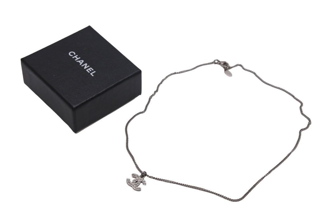 CHANEL シャネル ネックレス ペンダント チョーカー ココマーク ラインストーン シルバー 09V 美品 中古 55518