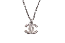 Load image into Gallery viewer, CHANEL シャネル ネックレス ペンダント チョーカー ココマーク ラインストーン シルバー 09V 美品 中古 55518