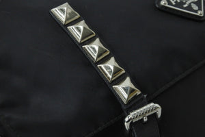 PRADA プラダ ナイロン スタッズショルダーバッグ ブラック トライアングルロゴ シルバー金具 黒レザー 中古 55554 