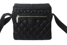 Load image into Gallery viewer, CHANEL シャネル コココクーン ココマーク 14番台 ショルダーバッグ ブラック ナイロン レザー 美品 中古 55570